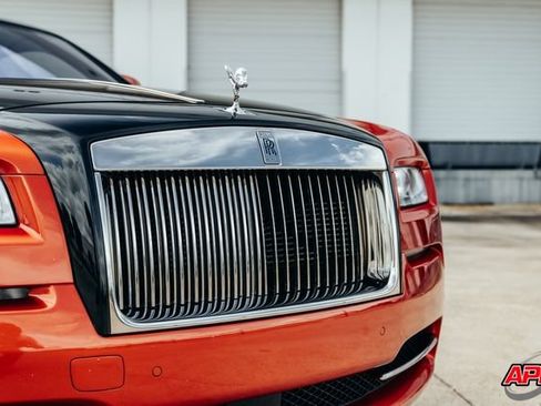 Used 2015 Rolls-Royce Wraith RWD image 26