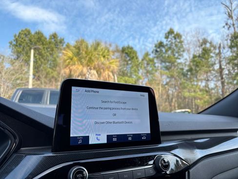 Used 2025 Ford Escape ST-Line image 18