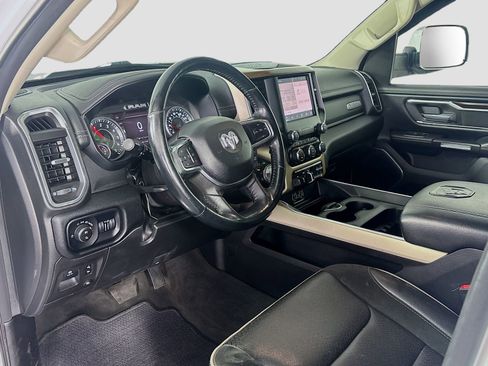 Used 2022 RAM 1500 Laramie AWD/4WD image 9