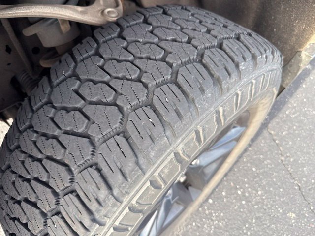 Used 2021 Chevrolet Silverado 1500 Custom Trail Boss w/ Safety Confidence Package AWD/4WD image 9