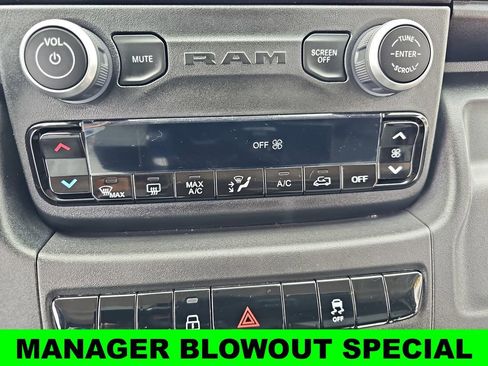 New 2024 RAM ProMaster 3500 w/ Convenience Group FWD image 29