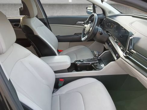 Used 2023 Kia Sportage EX FWD image 24