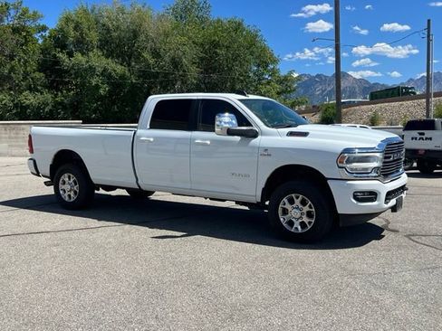 Used 2024 RAM 3500 Laramie AWD/4WD image 10