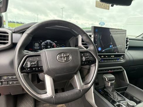 Used 2023 Toyota Tundra Platinum AWD/4WD image 11