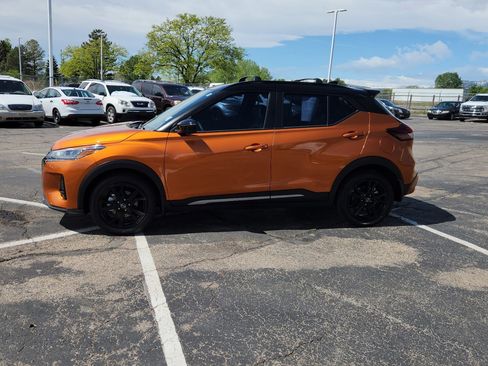 Used 2024 Nissan Kicks SR w/ SR Premium Package FWD image 5