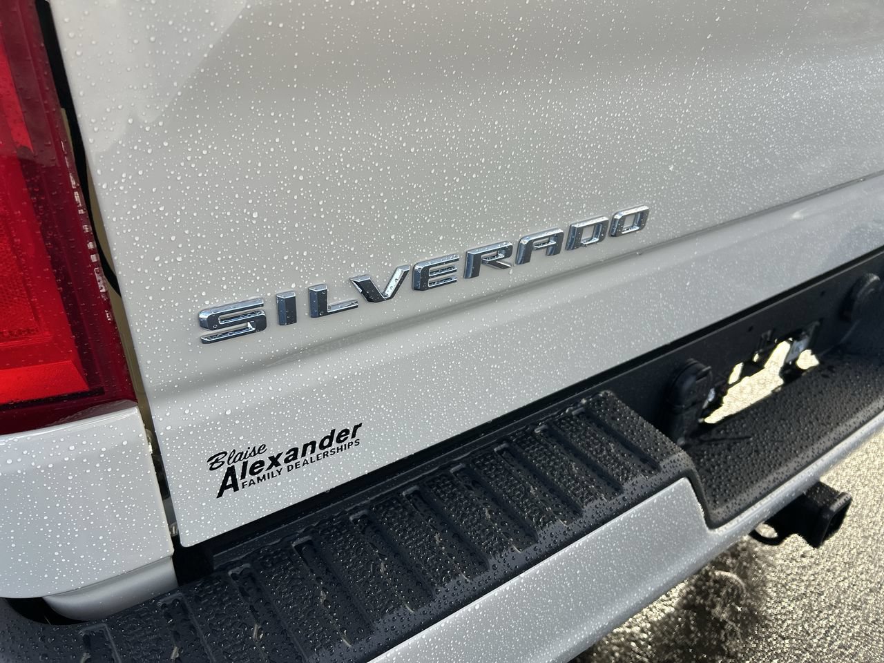 New 2026 Chevrolet Silverado 1500 RST w/ LPO, Dark Essentials Package AWD/4WD image 11