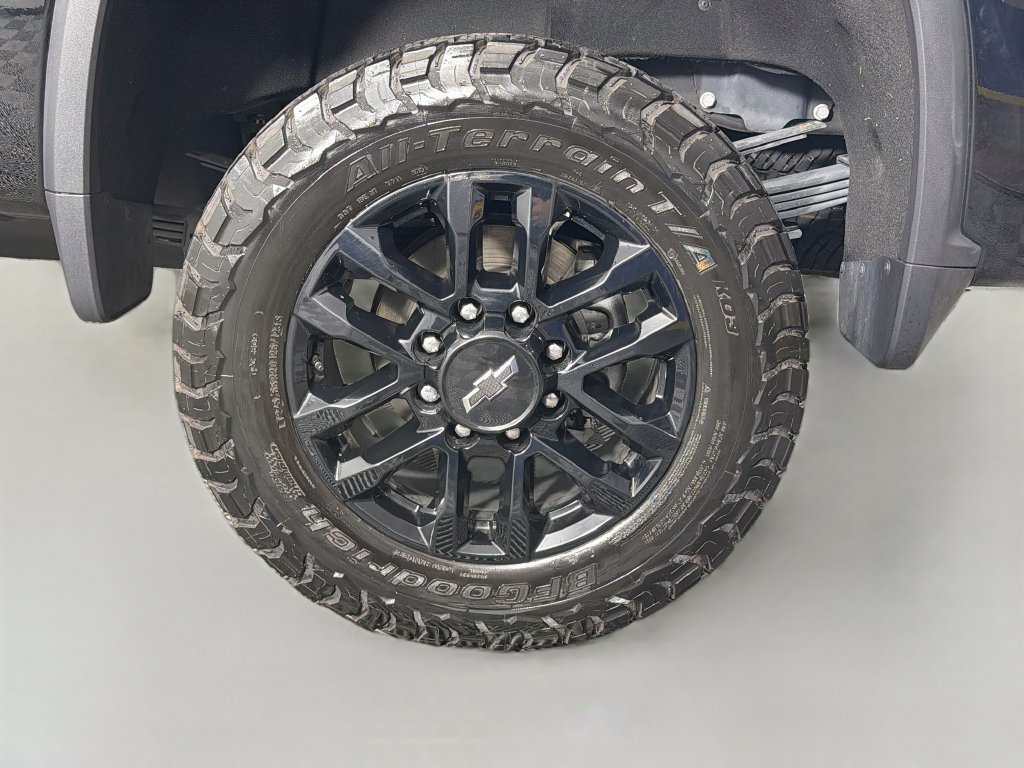 Used 2025 Chevrolet Silverado 3500 LTZ w/ LTZ Plus Package AWD/4WD image 33