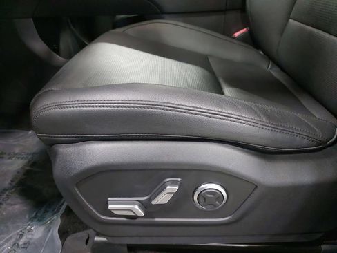 Certified 2025 Hyundai Santa Fe Limited AWD/4WD image 30