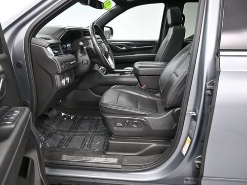 Used 2023 GMC Yukon Denali AWD/4WD image 29