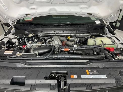 New 2026 Ford F250 Lariat w/ Black Appearance Package AWD/4WD image 9