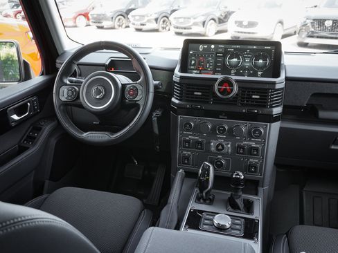 Used 2024 INEOS Grenadier Station Wagon AWD/4WD image 31