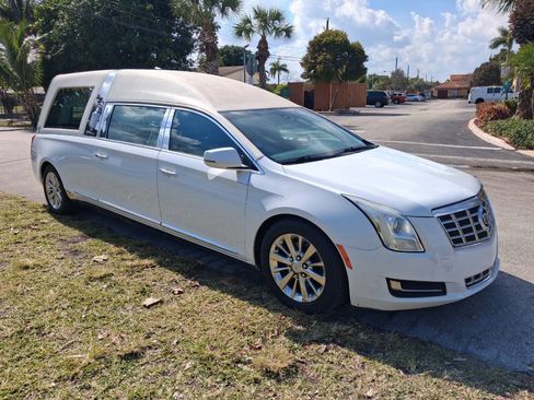 Used 2014 Cadillac XTS Hearse FWD image 3