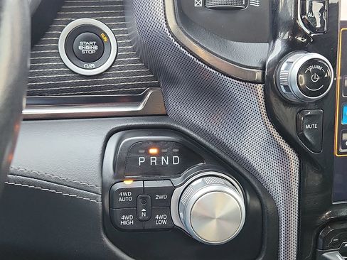 Used 2020 RAM 1500 Limited AWD/4WD image 17