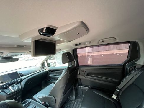 Used 2022 Honda Odyssey Touring image 14