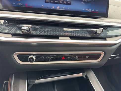 Used 2026 BMW X5 xDrive40i image 14