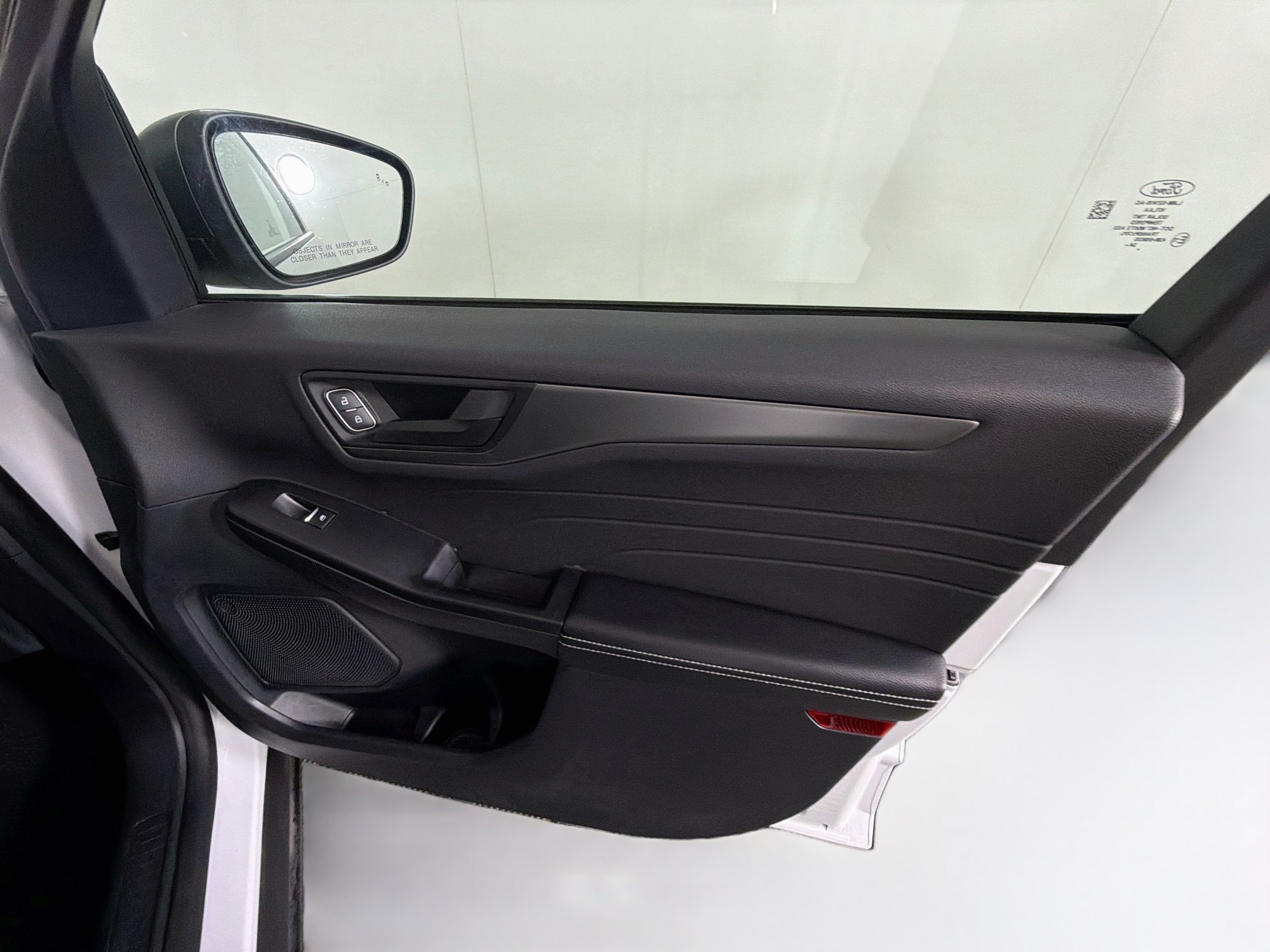 Used 2025 Ford Escape Active FWD image 31