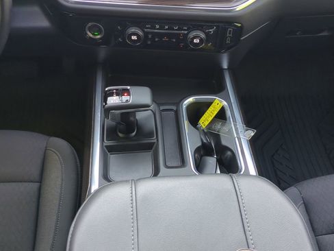Used 2024 Chevrolet Silverado 1500 LT Trail Boss image 14