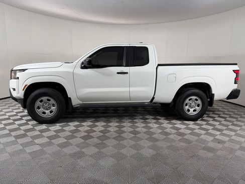 Used 2024 Nissan Frontier S w/ Technology Package AWD/4WD image 2