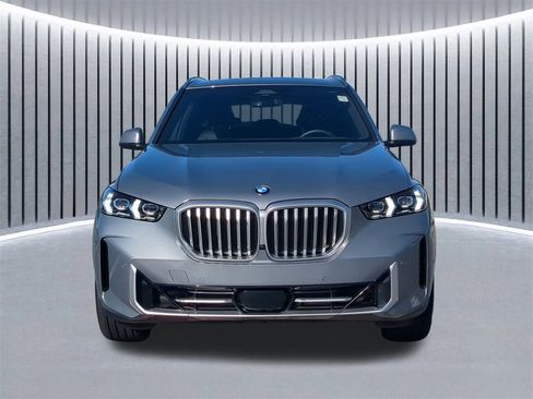 Certified 2025 BMW X5 sDrive40i w/ Climate Comfort Package image 10