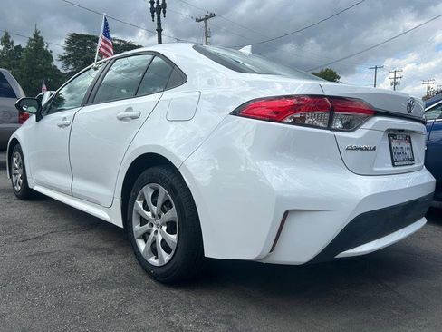 Used 2020 Toyota Corolla LE w/ Carpet Mat Package (TMS) image 5