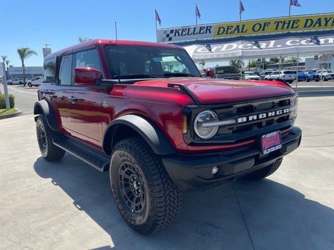 New 2026 Ford Bronco Outer Banks w/ Sasquatch Package AWD/4WD image 7