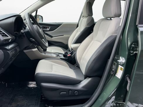Used 2023 Subaru Forester Premium image 11