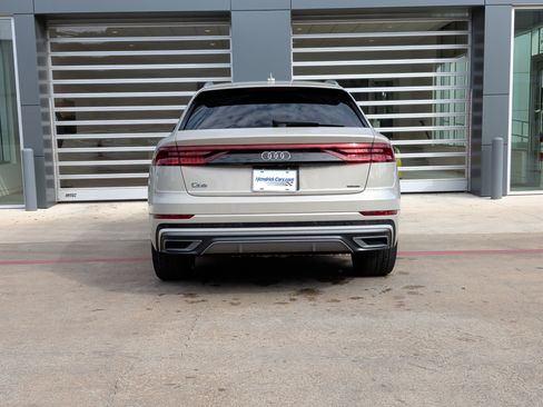 Certified 2022 Audi Q8 Premium Plus w/ Premium Plus Package image 8