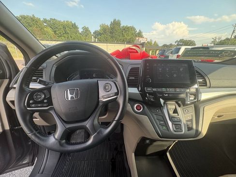 Used 2018 Honda Odyssey EX-L image 13
