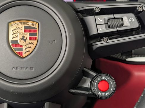 Used 2025 Porsche 911 Carrera S RWD image 35