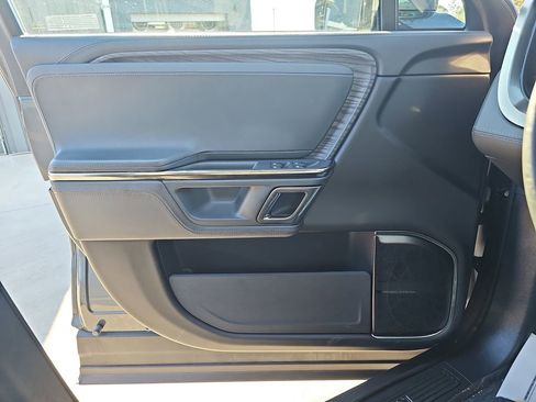 Used 2022 Rivian R1T Launch Edition image 32