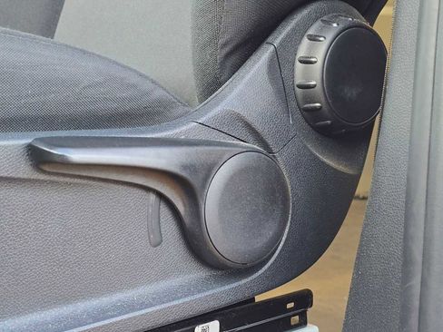 Used 2025 Mercedes-Benz Sprinter 2500 image 29