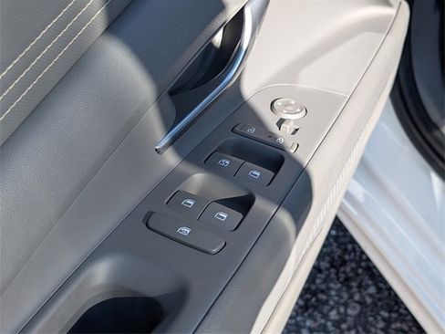 Used 2022 Hyundai Elantra SEL w/ Convenience Package image 21