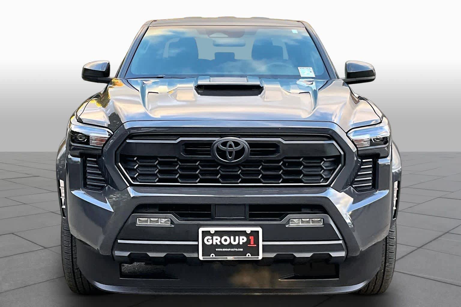 Certified 2025 Toyota Tacoma TRD Sport AWD/4WD image 4