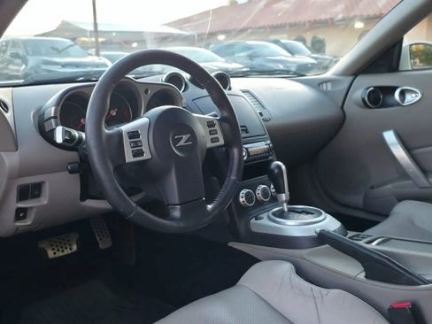 Used 2008 Nissan 350Z Touring image 29
