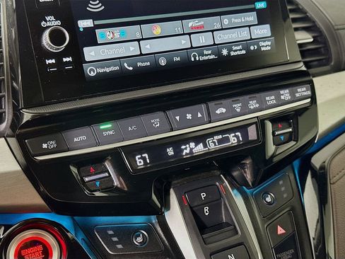 Used 2025 Honda Odyssey Touring image 28