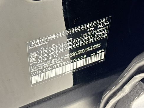 Certified 2025 Mercedes-Benz GLB 250 image 33