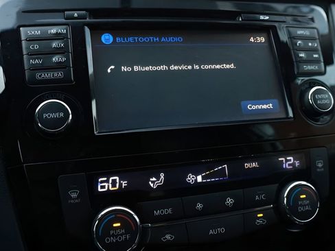 Used 2015 Nissan Rogue SV w/ SV Premium Package image 36