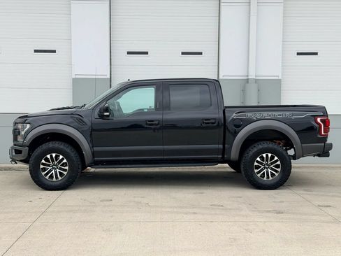 Used 2019 Ford F150 Raptor w/ Equipment Group 802A Luxury AWD/4WD image 2