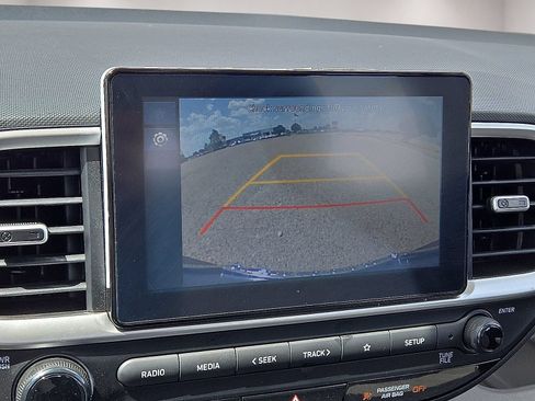 Used 2025 Hyundai Venue SEL FWD image 26