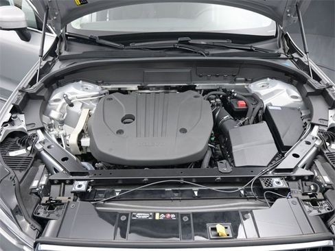 Used 2023 Volvo XC60 B5 Plus w/ Protection Package image 30