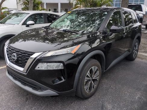 Used 2023 Nissan Rogue SV FWD image 5