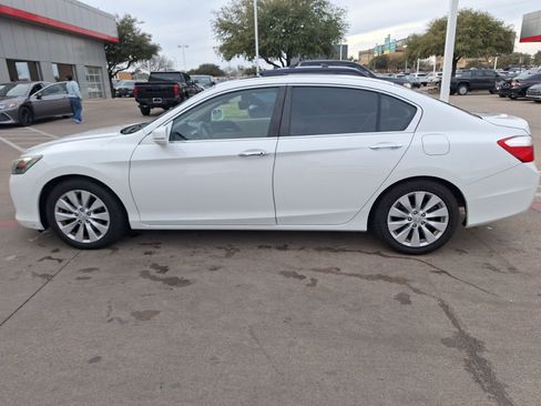 Used 2015 Honda Accord EX image 3