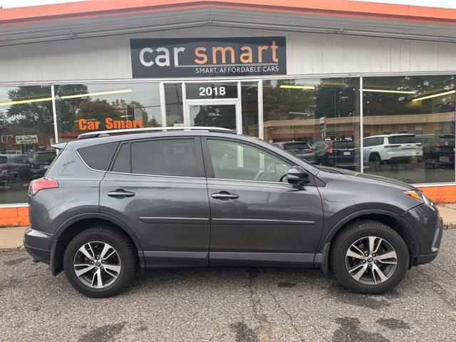 Used 2017 Toyota RAV4 XLE AWD/4WD image 8