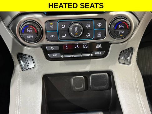 Used 2018 Chevrolet Tahoe LT w/ LT Signature Package AWD/4WD image 3