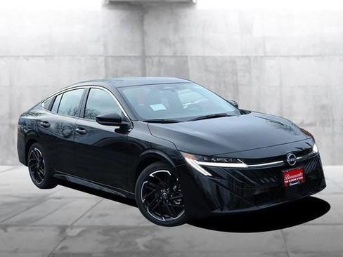 New 2026 Nissan Sentra SR image 2