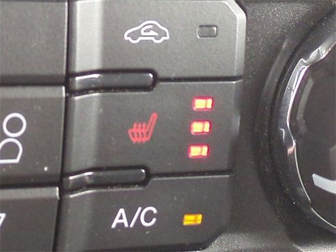 Used 2018 Ford F150 XLT w/ Equipment Group 302A Luxury image 23