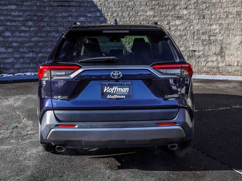 Certified 2019 Toyota RAV4 Limited image 7