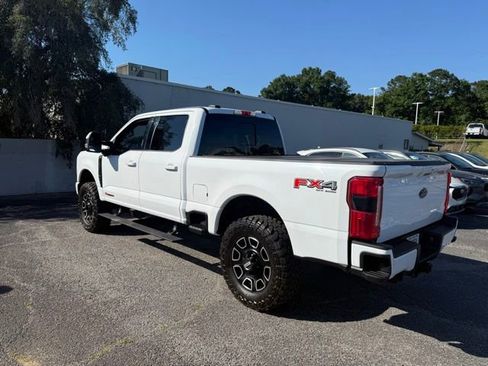Used 2023 Ford F250 Lariat w/ Sport Appearance Package AWD/4WD image 5