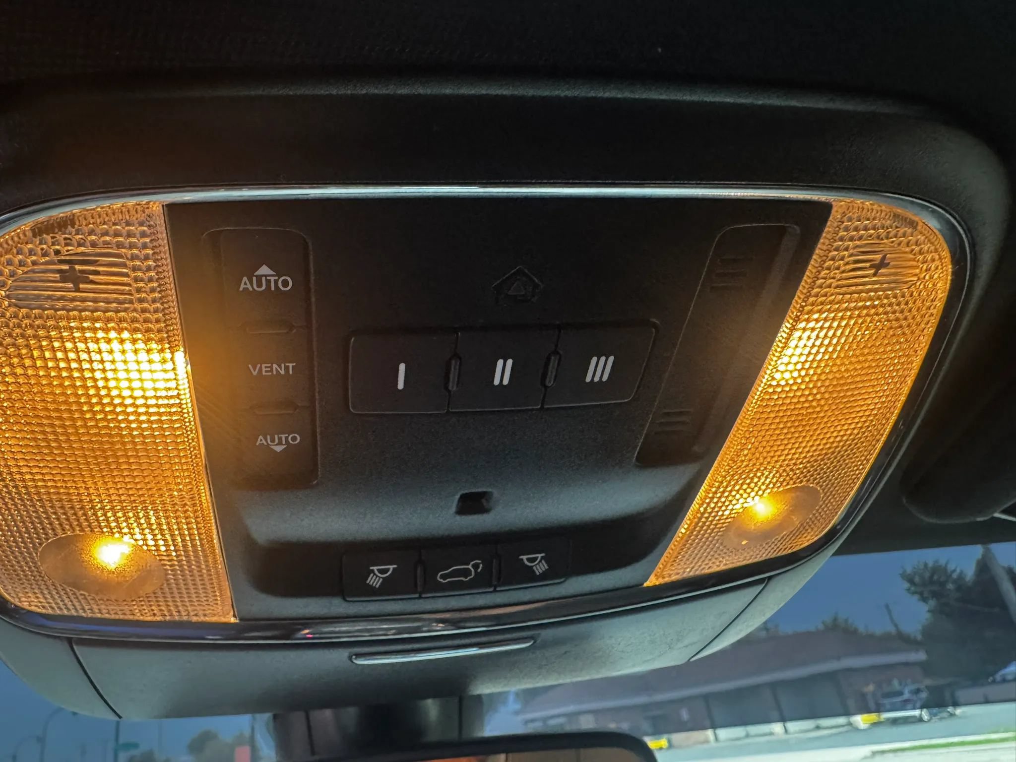 Used 2020 Dodge Durango R/T AWD/4WD image 14