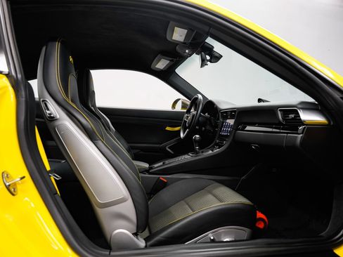 Used 2018 Porsche 911 Carrera T RWD image 28